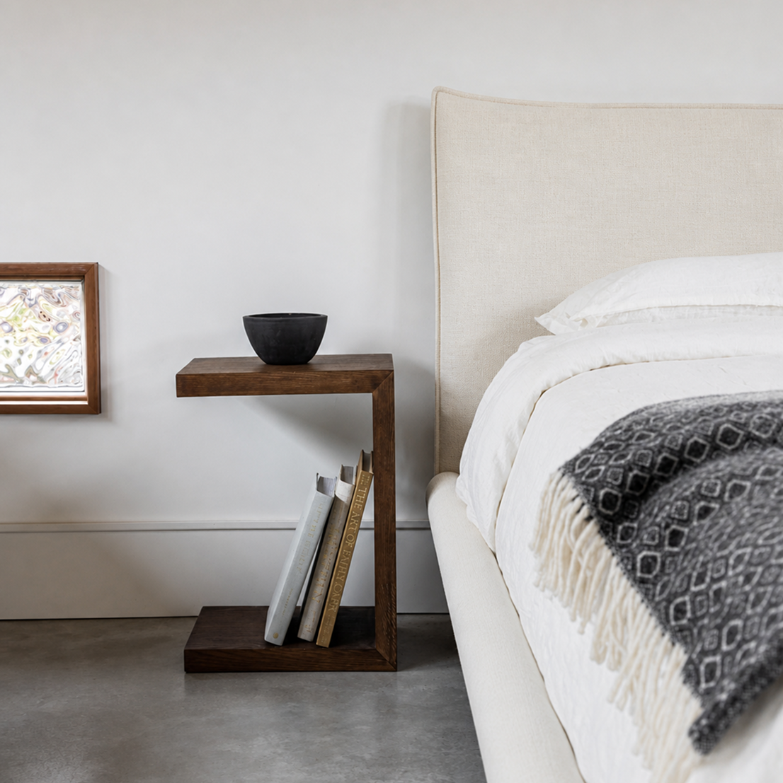 Fable upholstered bed in ecru fabric with curved footboard | InSTYLE Home & Rugs