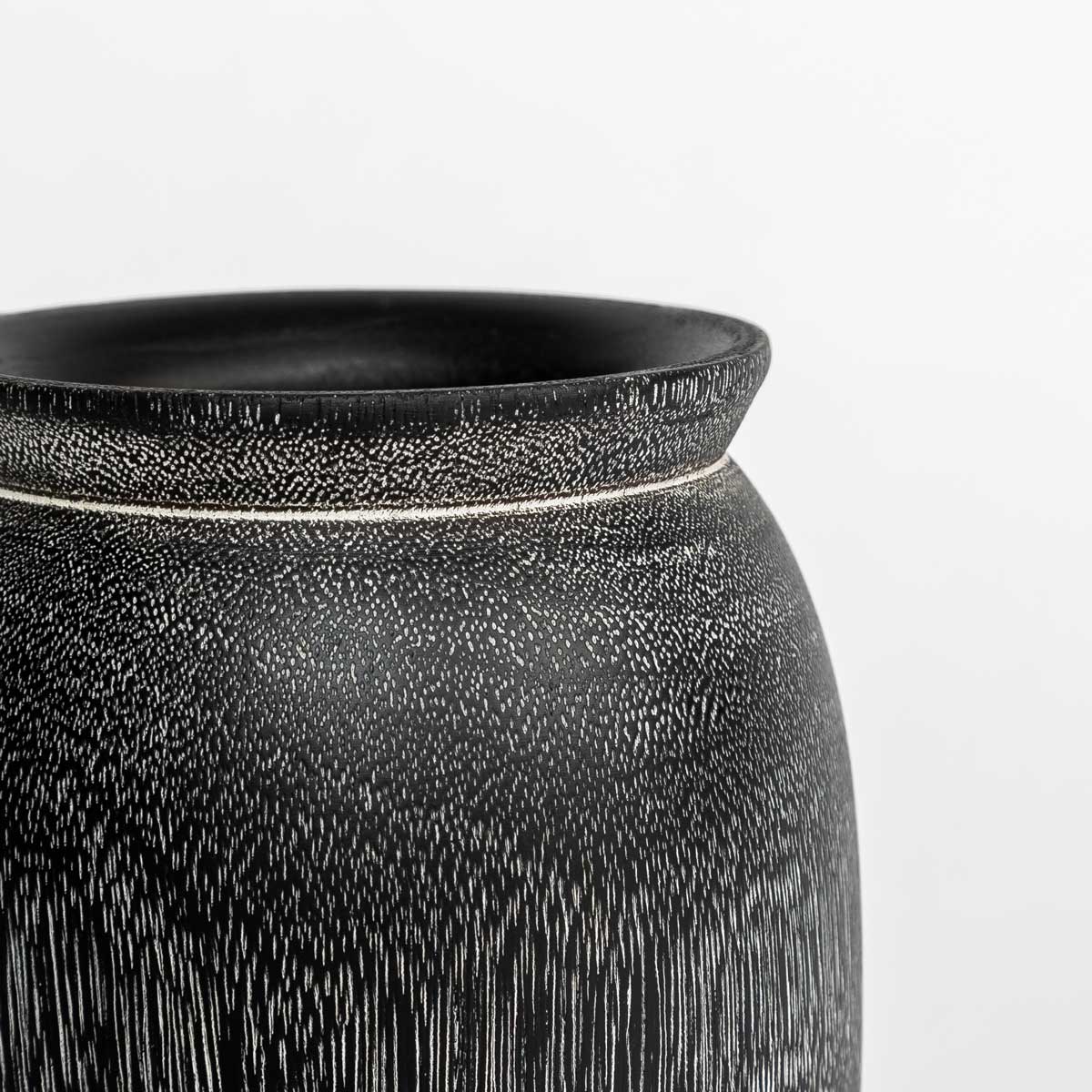 Natura Torino Vase Short - stylish decor pieces to elevate any room’s ambiance | Image 4 | InSTYLE Home & Rugs