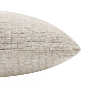 Lizzy - cozy pillow to enhance your sleep and comfort | Image 2 | InSTYLE Home & Rugs