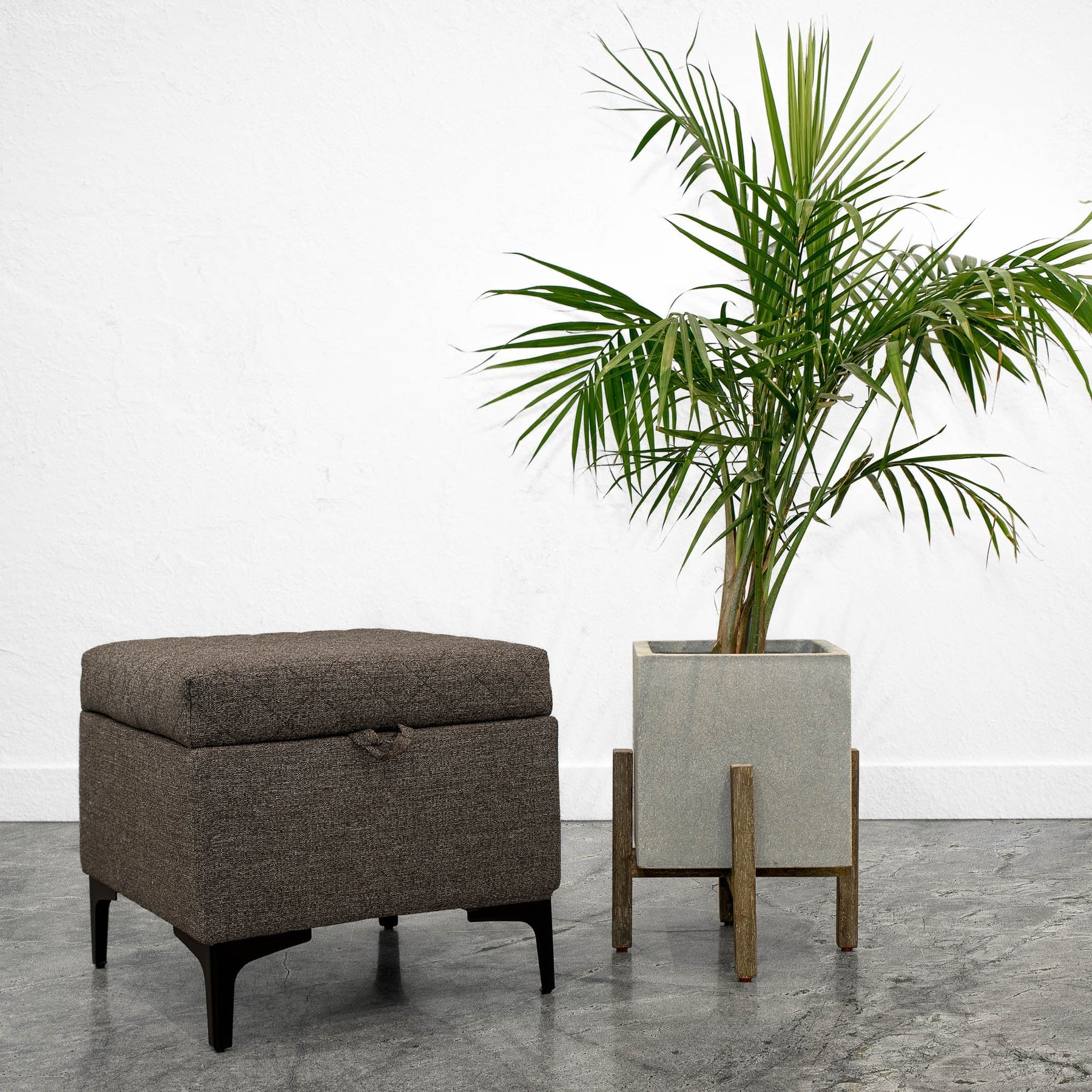 Reece Storage Ottoman - chic ottoman for living rooms | Image 3 | InSTYLE Home & Rugs