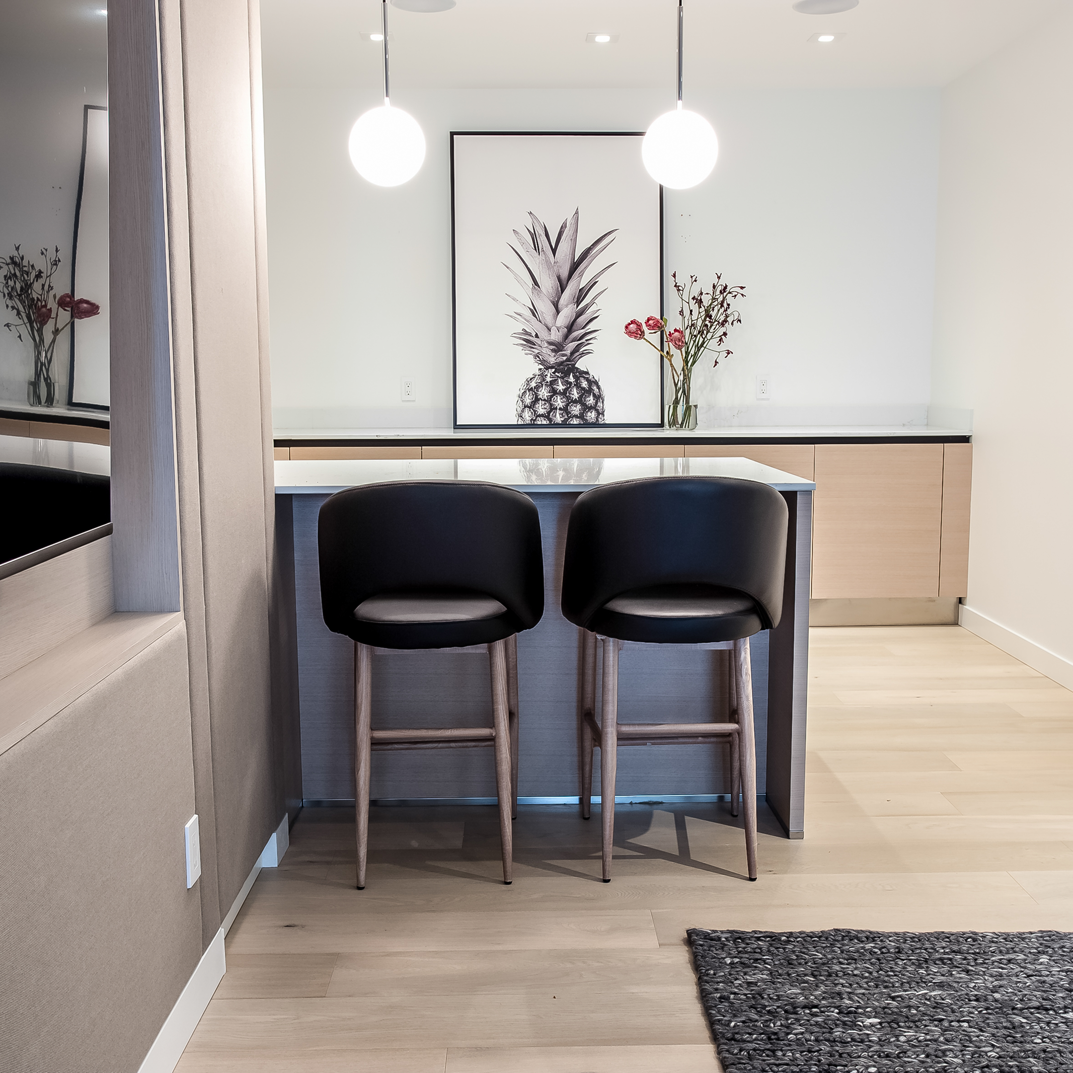 Turner Counter Stool - ergonomic design for comfort | Image 15 | InSTYLE Home & Rugs