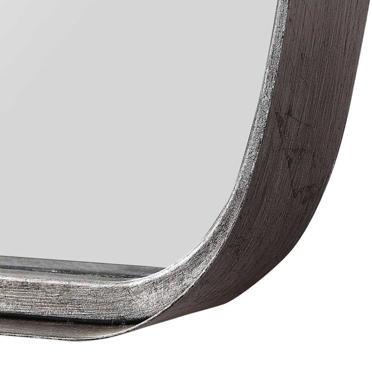 Mirror W00436 - perfect for enhancing light and creating a sense of space | Image 3 | InSTYLE Home & Rugs