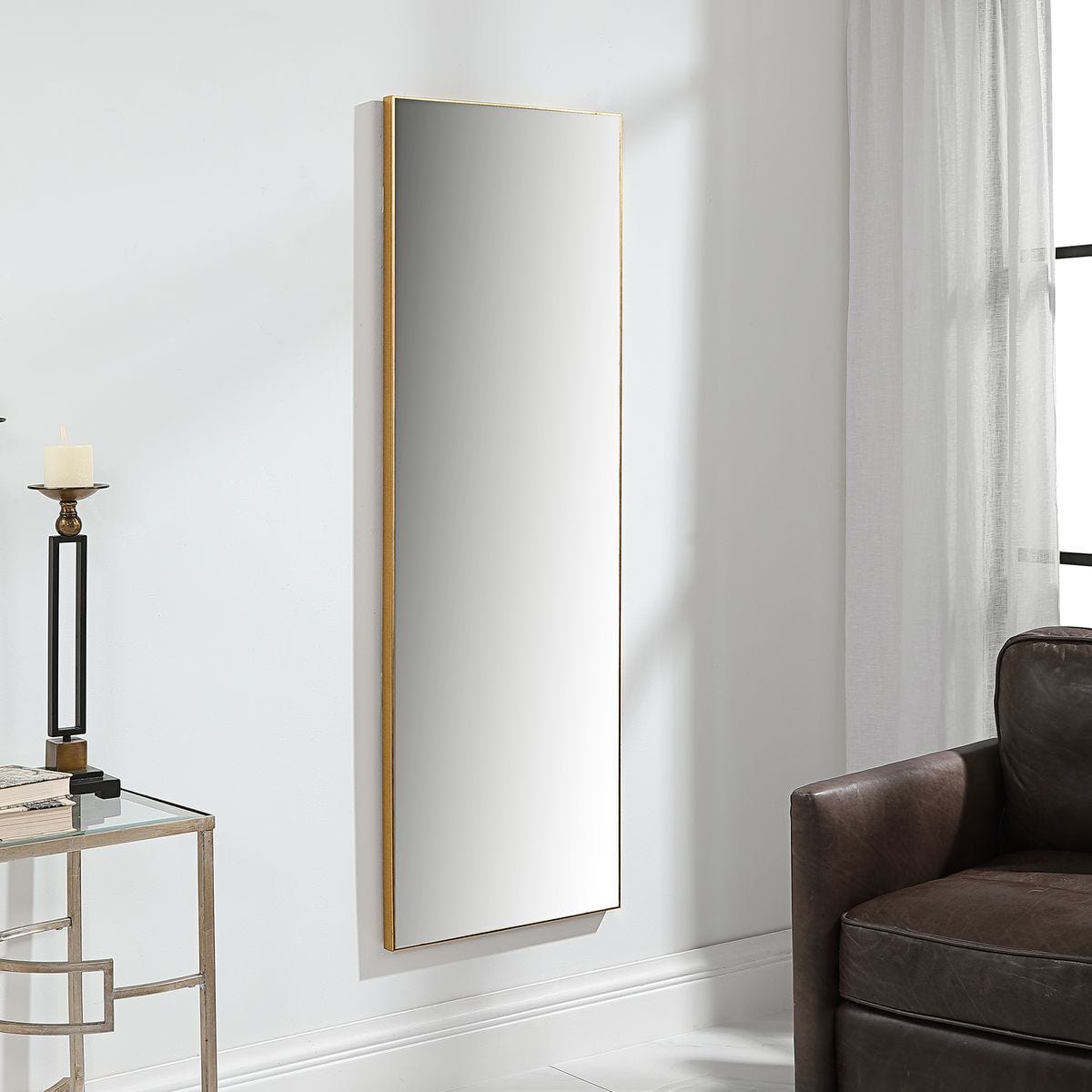 Mirror W00504 - perfect for enhancing light and creating a sense of space | Image 6 | InSTYLE Home & Rugs