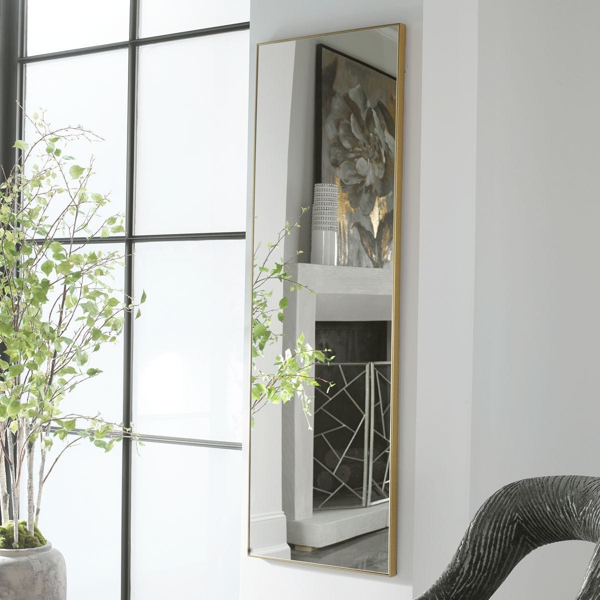 Mirror W00504 - perfect for enhancing light and creating a sense of space | Image 5 | InSTYLE Home & Rugs