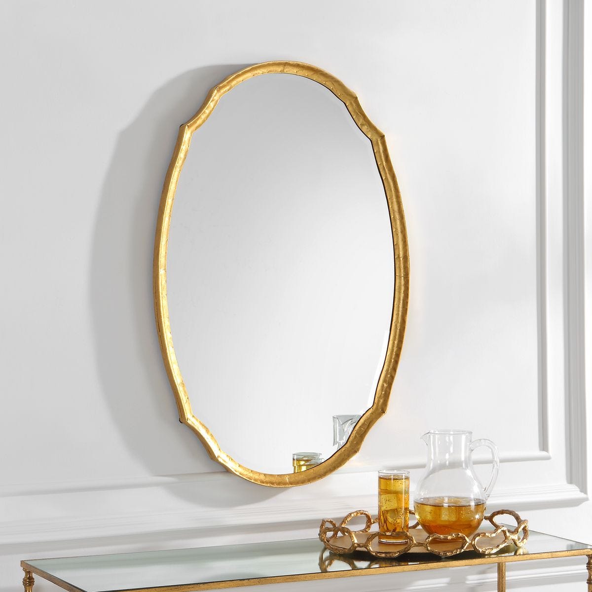 Mirror W00527 - perfect for enhancing light and creating a sense of space | Image 4 | InSTYLE Home & Rugs