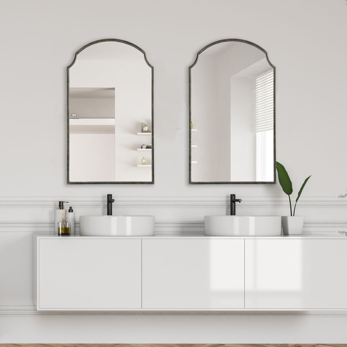 Mirror W00576 - perfect for enhancing light and creating a sense of space | Image 1 | InSTYLE Home & Rugs