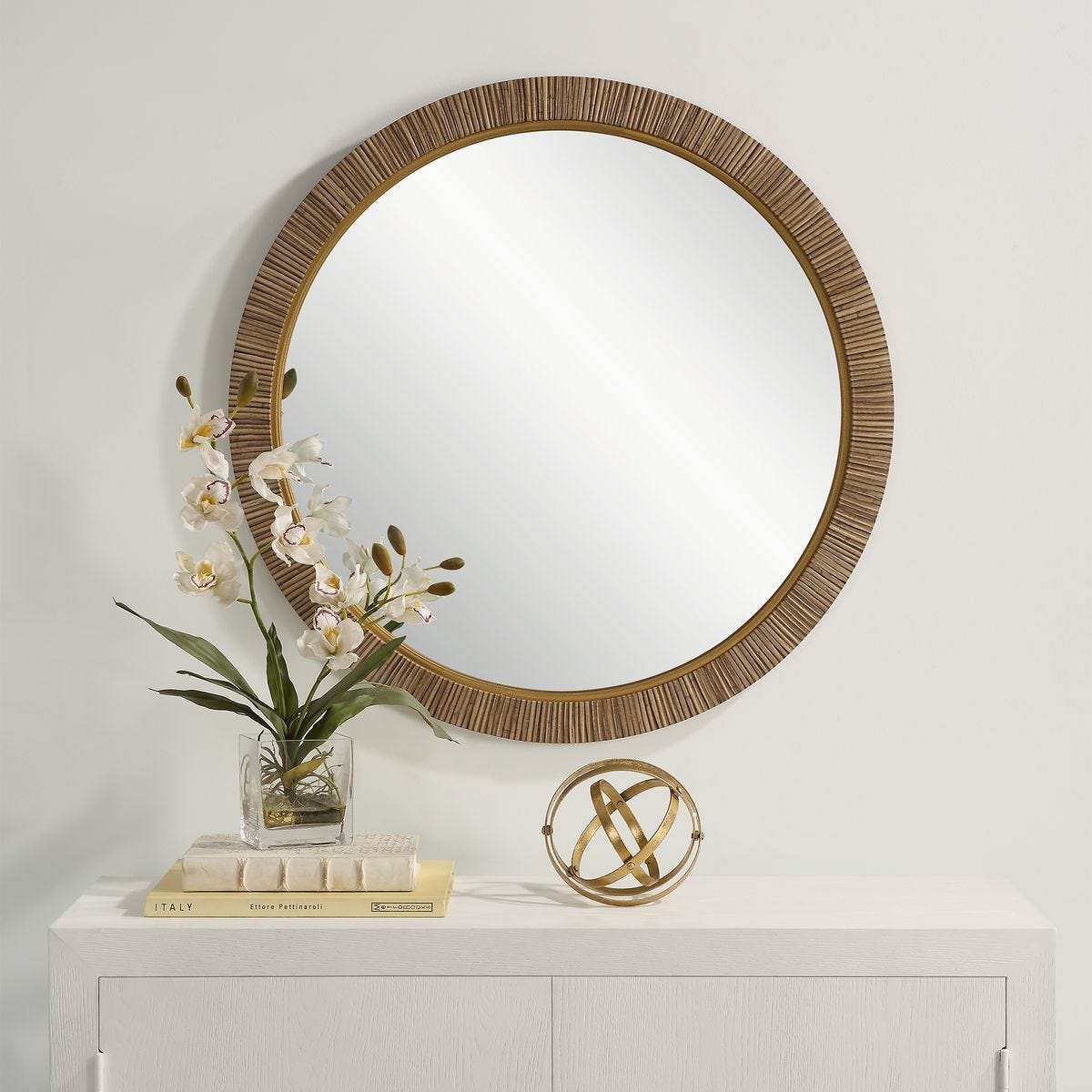 Mirror W00602 - perfect for enhancing light and creating a sense of space | Image 5 | InSTYLE Home & Rugs