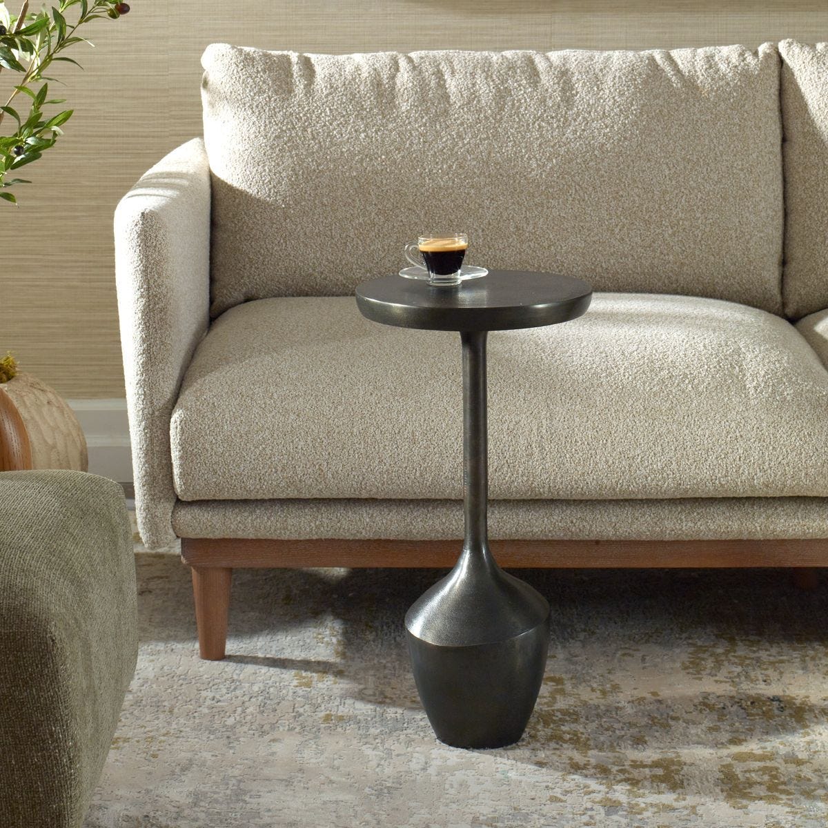 ACCENT TABLE w23062 - perfect for hallway decor | Image 3 | InSTYLE Home & Rugs