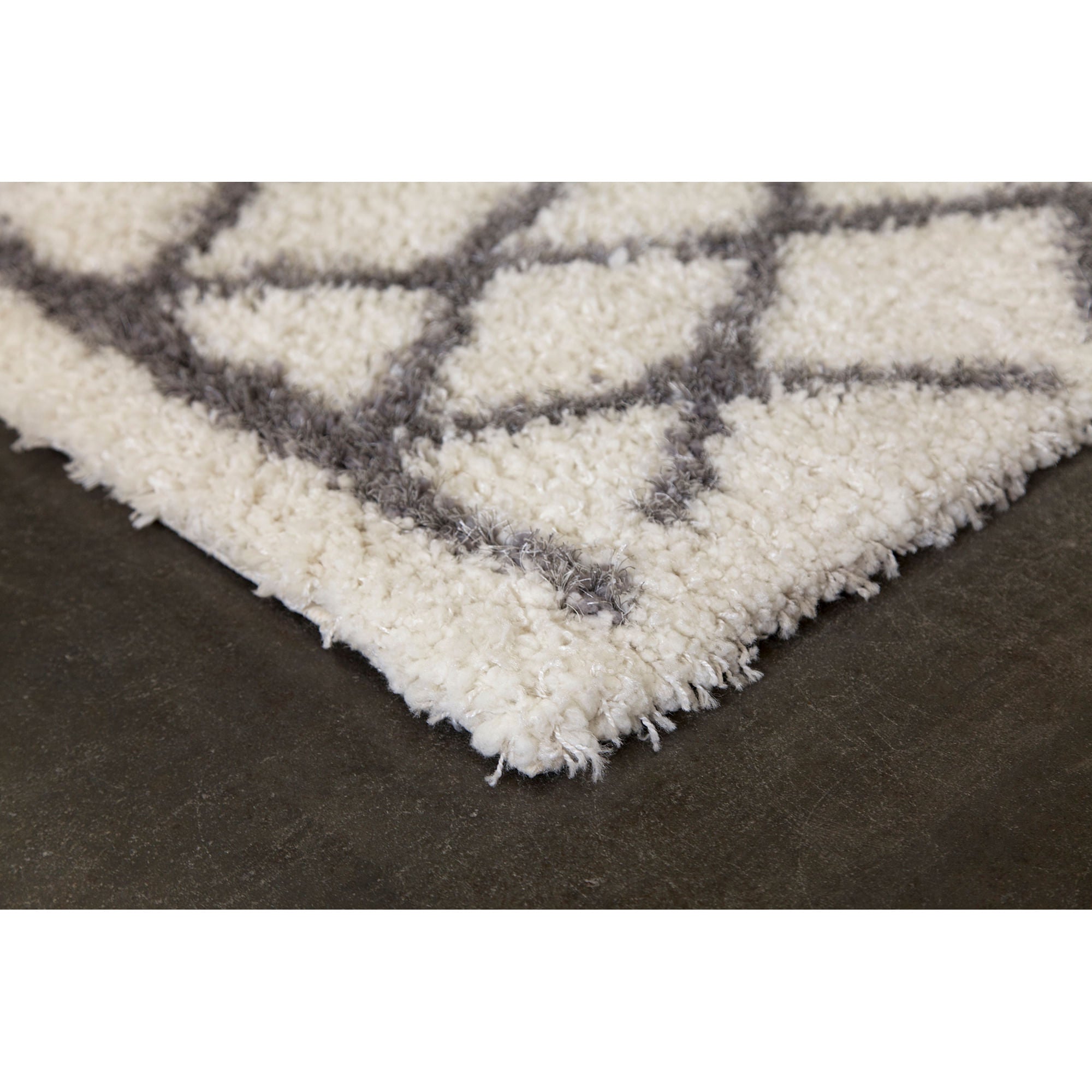 Carrara - stylish rug with modern patterns for a chic home decor | Image 3 | InSTYLE Home & Rugs