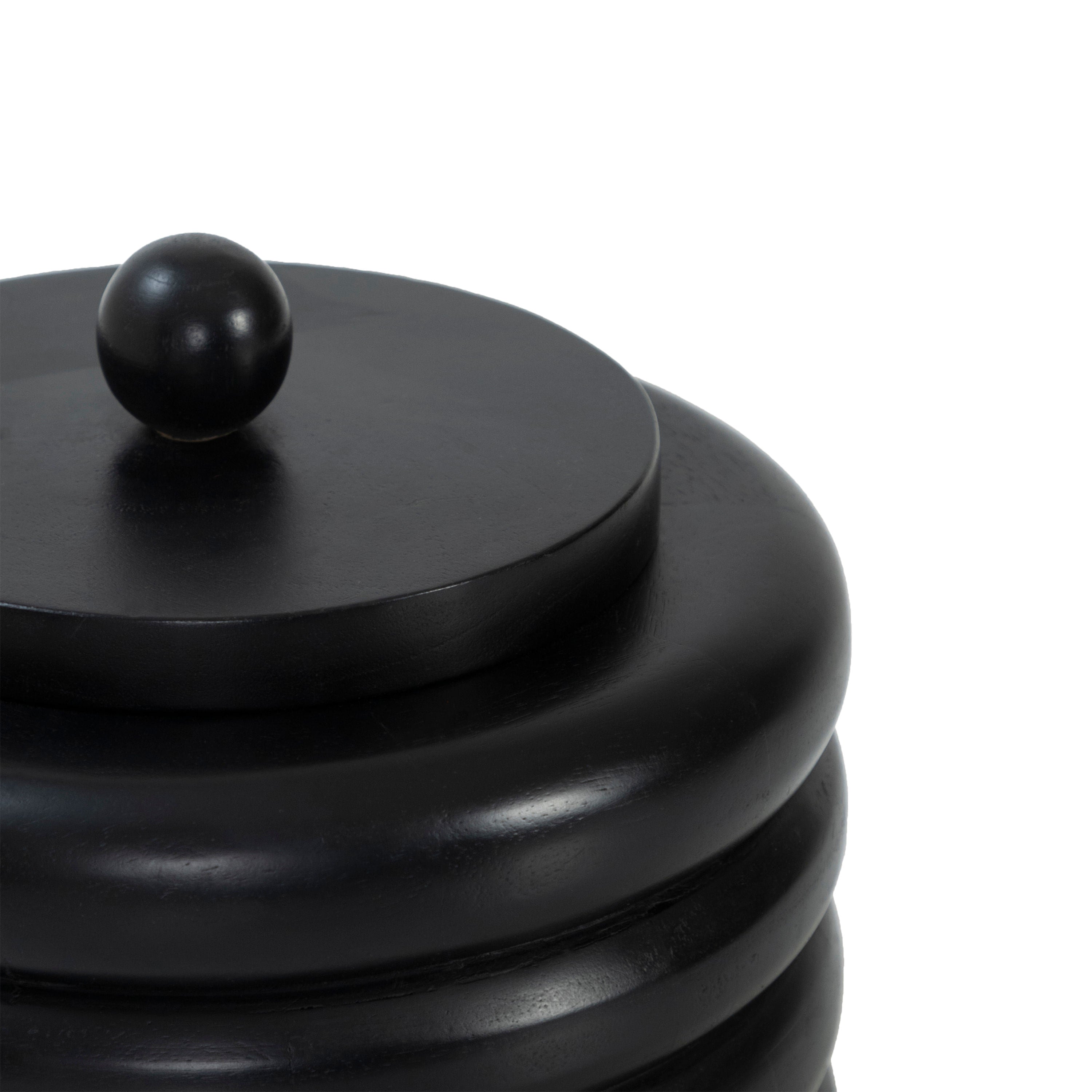 Kara* - modern accessories for a personalized living space | Image 5 | InSTYLE Home & Rugs