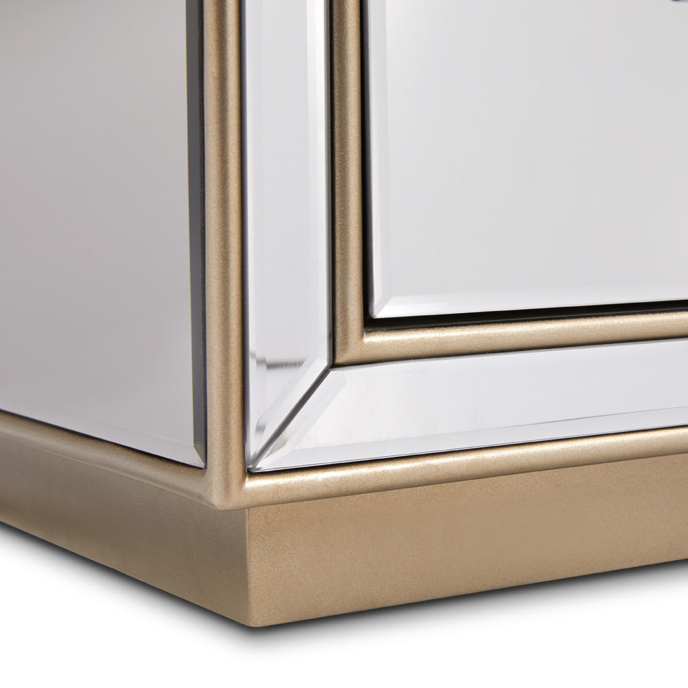 Mirrored 6-drawer Chest - durable drawer with smooth glide mechanism for daily use | Image 5 | InSTYLE Home & Rugs